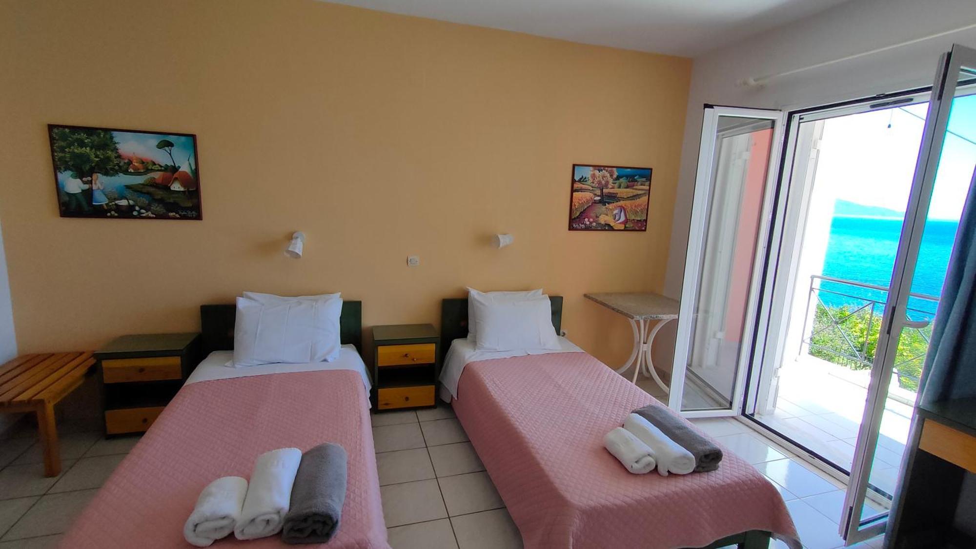 Mema'S Apartment Agia Efimia 外观 照片