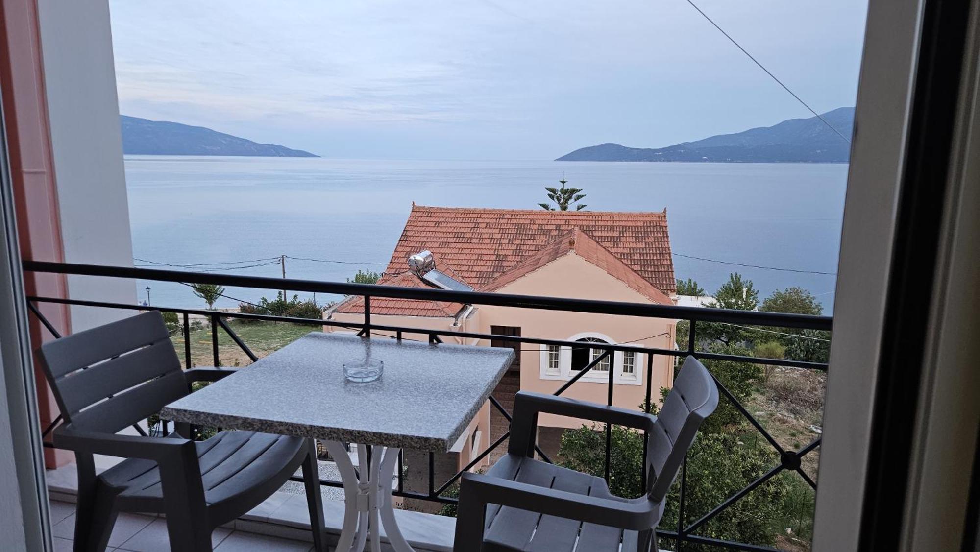 Mema'S Apartment Agia Efimia 客房 照片